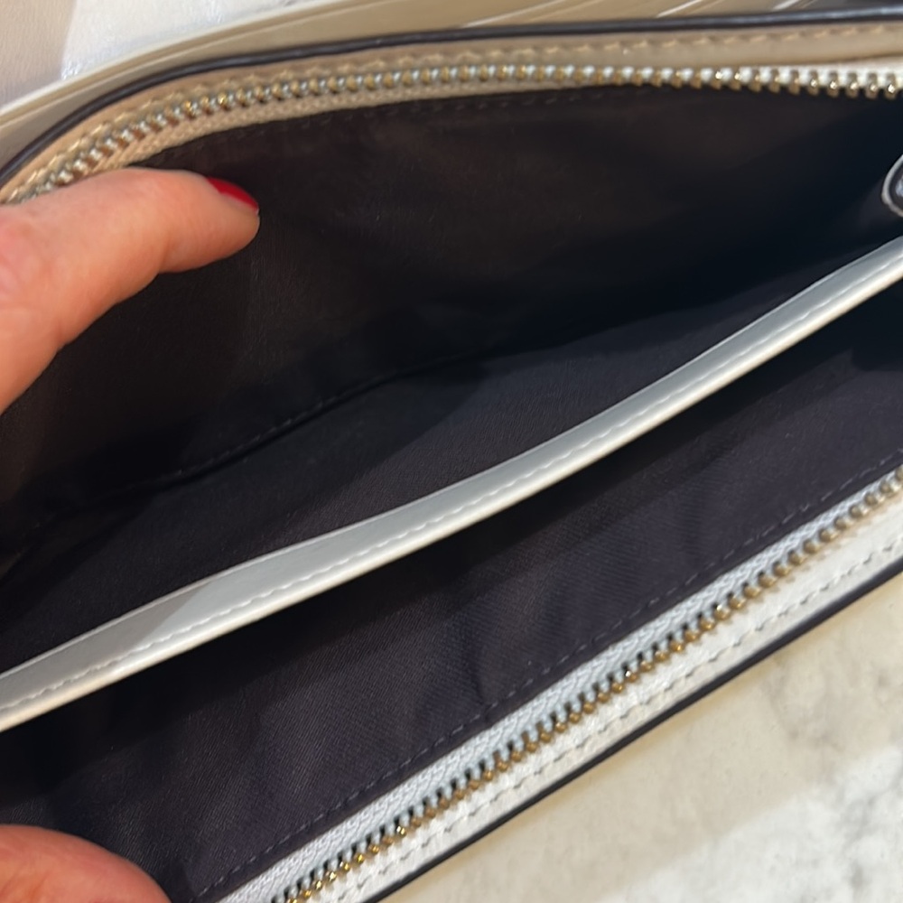 Coach signature slim envelope wallet with buttery soft interior leather - Picture 6 of 11